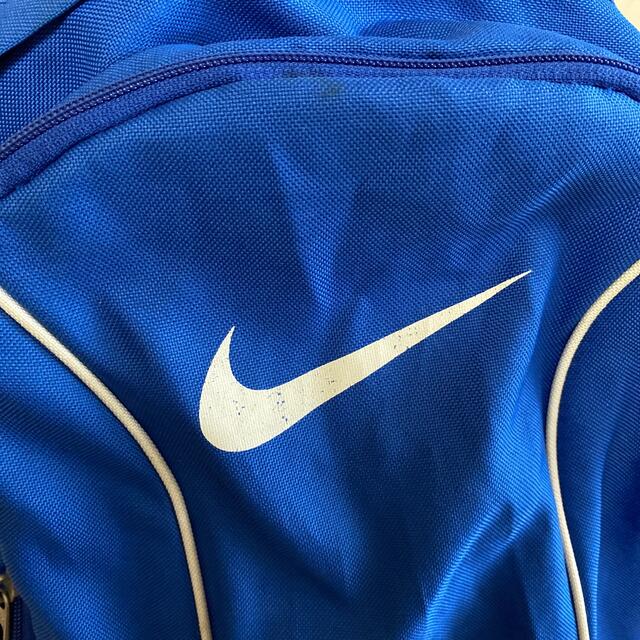 NIKE(ナイキ)のナイキ　青　リュック　小学生高学年　遠足　校外学習　 キッズ/ベビー/マタニティのこども用バッグ(リュックサック)の商品写真