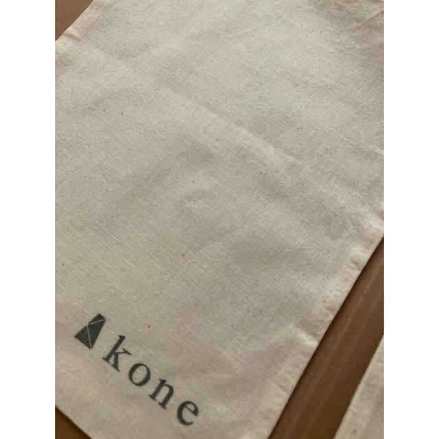 kone 巾着2枚 ナチュラル系　コットン袋 レディースのバッグ(ショップ袋)の商品写真