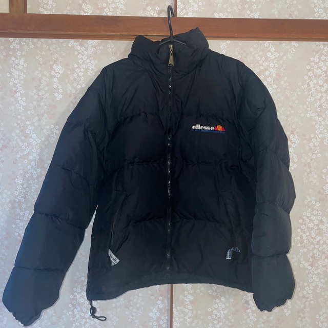 ellesse ダウン　(エレッセ)