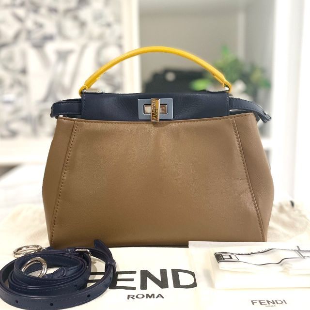 FENDI(フェンディ)の未使用に近い☆　フェンディ　ミニ　ピーカブー　トリコロール　8BN244 レディースのバッグ(ハンドバッグ)の商品写真