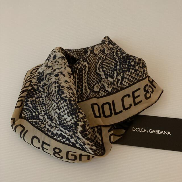 DOLCE&GABBANA - 新品⭐️ドルチェ&ガッバーナ ドルガバ 絹100 DOLCE&GABBANA - 新品⭐️ドルチェ&ガッバーナ ドルガバ 絹100