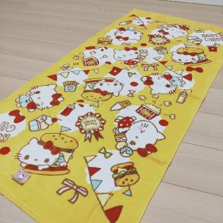 サンリオ(サンリオ)の【新品】ハローキティ  バスタオル  サンリオ(タオル/バス用品)