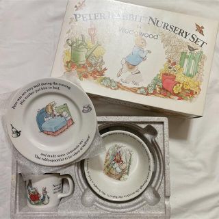 ウェッジウッド(WEDGWOOD)のWEDGWOOD ピーターラビット 旧刻印 食器セット(その他)