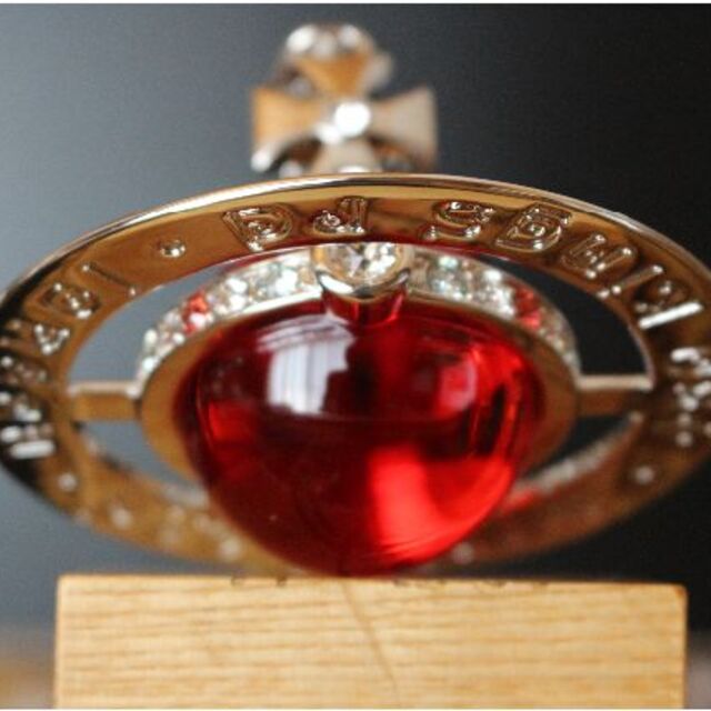 Vivienne Westwood - 新品 ヴィヴィアン ジャイアントオーブ Vivienne Westwood - 新品 ヴィヴィアン ジャイアントオーブ