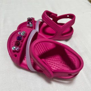 クロックス(crocs)のクロックス　ビジュー　サンダル　13cm(サンダル)