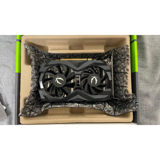 ZOTAC GAMING GeForce GTX 1660 SUPER スマホ/家電/カメラのPC/タブレット(PCパーツ)の商品写真