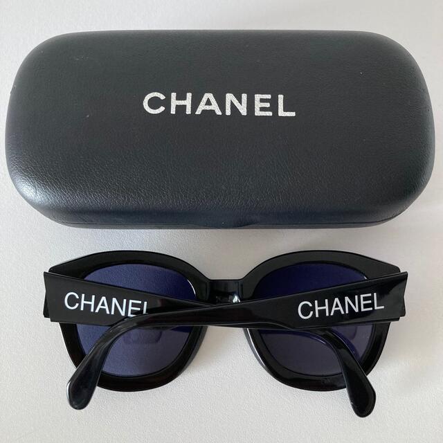 CHANEL(シャネル)の美品 90年代 CHANEL ヴィンテージ サングラス カチューシャ ブローチ レディースのファッション小物(サングラス/メガネ)の商品写真