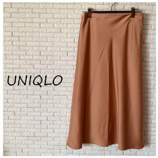 ユニクロ(UNIQLO)のユニクロ　オレンジ　サテン　スカート(ひざ丈スカート)