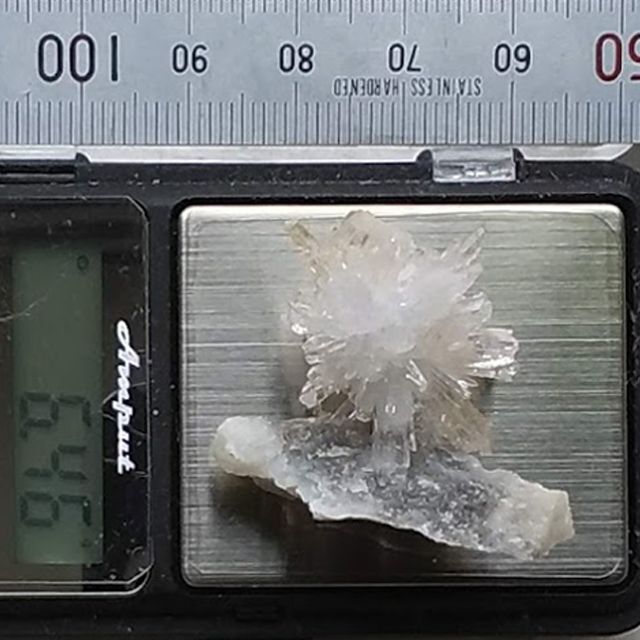 6.46g　クリード石　クリーダイト　鉱物標本