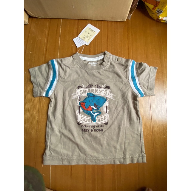 OshKosh(オシュコシュ)のOshKosh男の子のTシャツサイズ80  キッズ/ベビー/マタニティのベビー服(~85cm)(Ｔシャツ)の商品写真