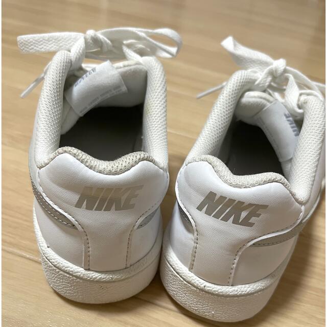 NIKE(ナイキ)のNIKE ナイキ スニーカー 23cm レディースの靴/シューズ(スニーカー)の商品写真