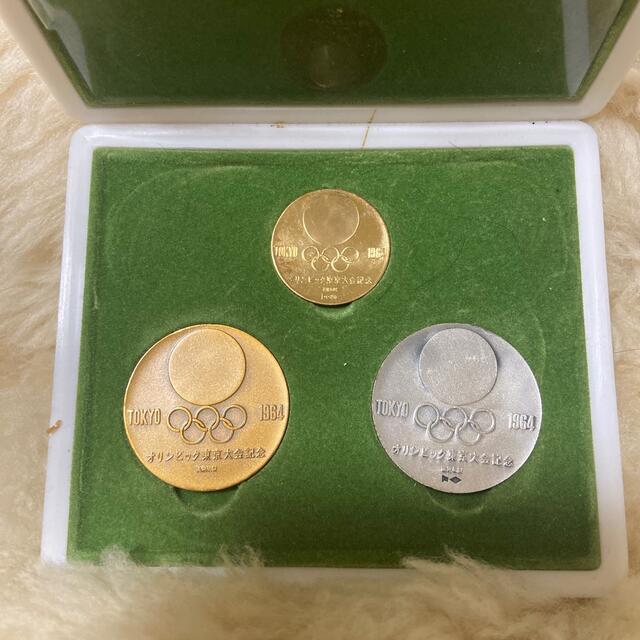 専用　1964オリンピック東京大会　記念メダル エンタメ/ホビーのコレクション(その他)の商品写真