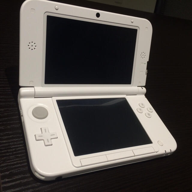 美品 ニンテンドー 3dsll Sd16gb 白 携帯用ゲーム機本体 Www Bloompsychologyservices Com