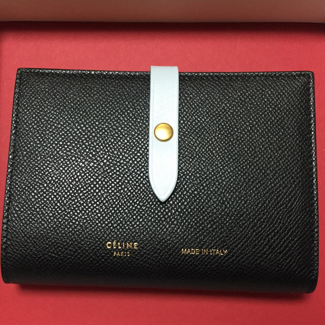 正規品販売! celine セリーヌ ストラップミディアムマルチファンクション CELINE 財布