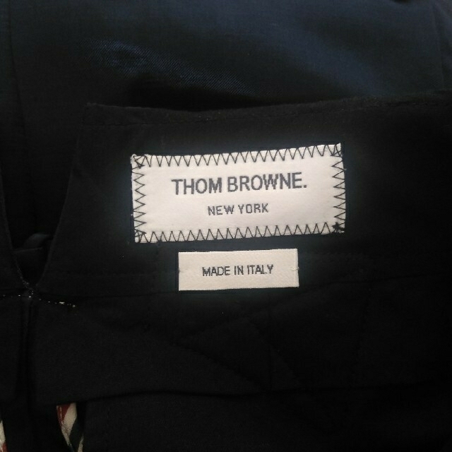 THOM BROWNE(トムブラウン)のThom Browne スカート レディースのスカート(ひざ丈スカート)の商品写真