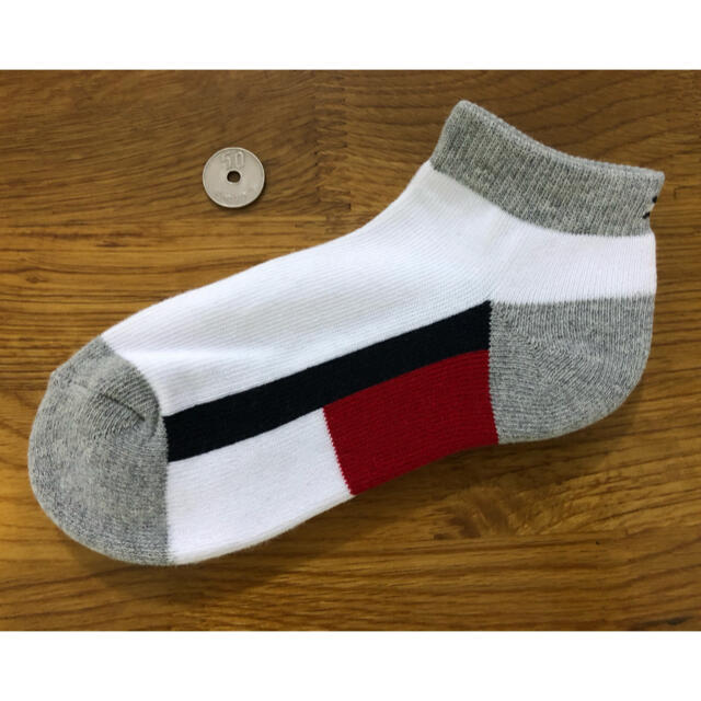 TOMMY HILFIGER(トミーヒルフィガー)の新品トミーヒルフィガーTOMMY HILFIGERレディースソックス4足セット8 レディースのレッグウェア(ソックス)の商品写真