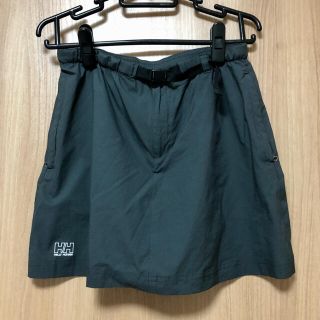 ヘリーハンセン(HELLY HANSEN)のヘリーハンセン  ナイロン スカート  登山　ウォーキング　Women's M(登山用品)