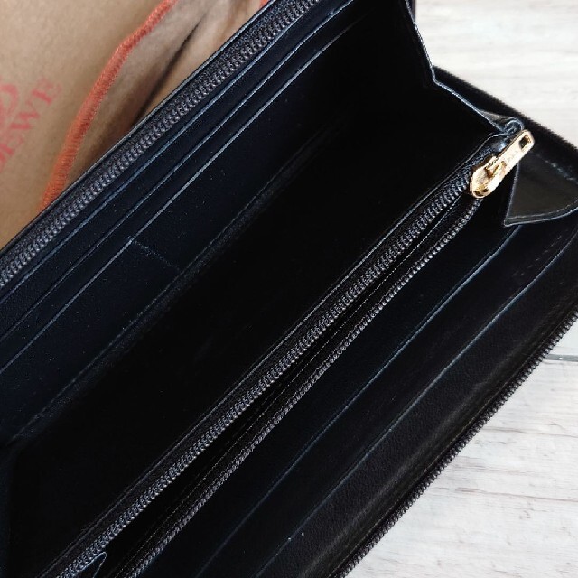 LOEWE 長財布 ブラック シンプル | gellonautos.cl