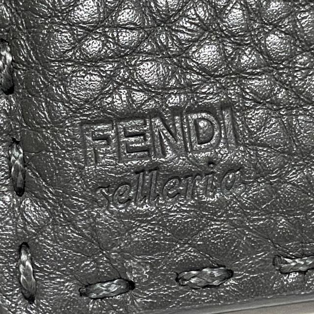 フェンディ 2つ折り財布 ピーカブー 8M0359 | www.thestyledhouse.com.au