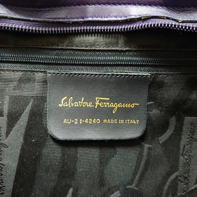 Salvatore Ferragamo(サルヴァトーレフェラガモ)のサルバトーレフェラガモ ショルダーバッグ レディースのバッグ(ショルダーバッグ)の商品写真