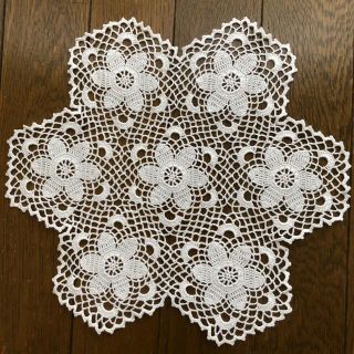 172ハンドメイド レンズ編み ドイリー(インテリア雑貨)