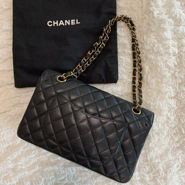 CHANEL(シャネル)のCHANEL マトラッセ 25 ショルダー ブラック ゴールド キャビアスキン レディースのバッグ(ショルダーバッグ)の商品写真