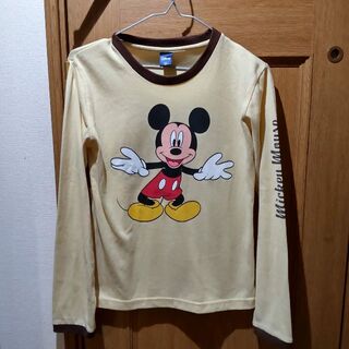ディズニー(Disney)のディズニー　ミッキーのＴシャツ(長袖)　サイズＭ　<a631>(Tシャツ(長袖/七分))