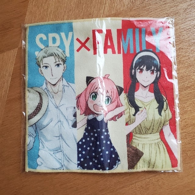 ★えっちゃん様ありがとうございます★SPY✕FAMILY　ノベルティハンドタオル エンタメ/ホビーのおもちゃ/ぬいぐるみ(キャラクターグッズ)の商品写真