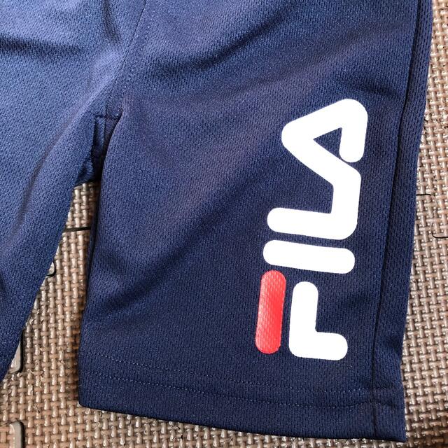 FILA(フィラ)の新品タグ付き FILA フィラ セットアップ Tシャツ パンツ ズボン 保育園着 キッズ/ベビー/マタニティのベビー服(~85cm)(Ｔシャツ)の商品写真