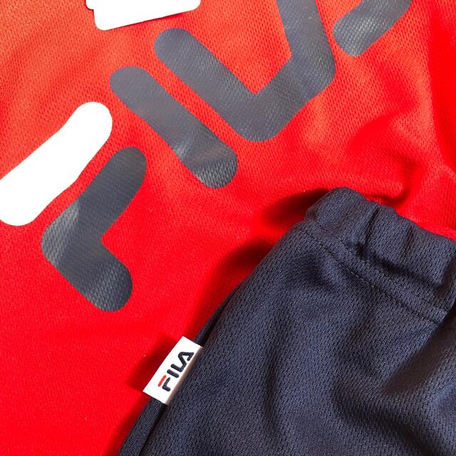 FILA(フィラ)の新品タグ付き FILA フィラ セットアップ Tシャツ パンツ ズボン 保育園着 キッズ/ベビー/マタニティのベビー服(~85cm)(Ｔシャツ)の商品写真