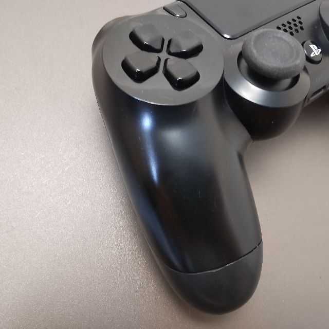 PlayStation4(プレイステーション4)の安心の整備済み！◆PS4コントローラー DUALSHOCK4◆中古◆35 エンタメ/ホビーのゲームソフト/ゲーム機本体(その他)の商品写真