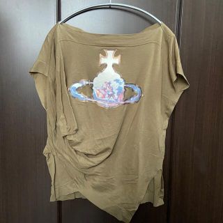 ヴィヴィアンウエストウッド(Vivienne Westwood)のヴィヴィアン　アシメ　カットソー(カットソー(半袖/袖なし))