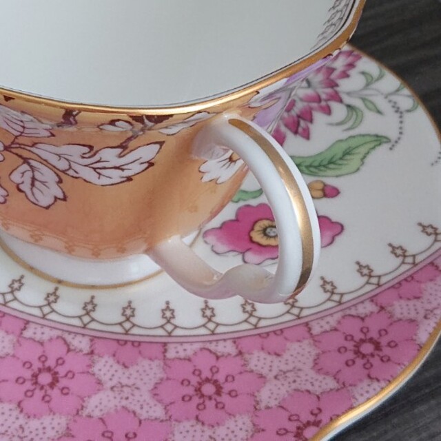 WEDGWOOD(ウェッジウッド)のウェッジウッド バタフライ ★2客+カップのみ1点の3点セット★ インテリア/住まい/日用品のキッチン/食器(グラス/カップ)の商品写真