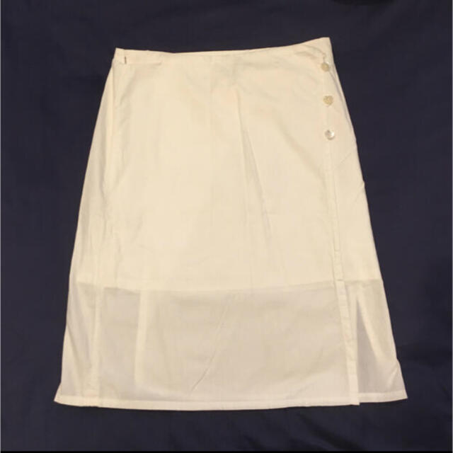 MUJI (無印良品)(ムジルシリョウヒン)の無印 白 ラップスカート レディースのスカート(ひざ丈スカート)の商品写真