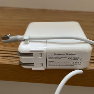 アップル(Apple)のApple 60W MagSafe電源アダプタ(PCパーツ)