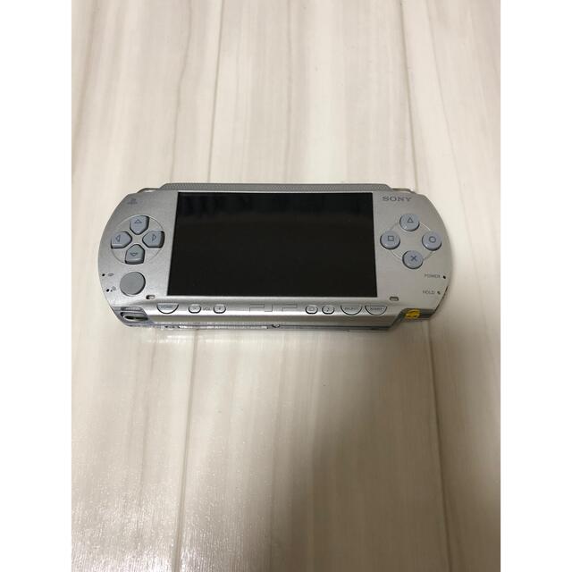 PSP本体充電器付き エンタメ/ホビーのゲームソフト/ゲーム機本体(家庭用ゲーム機本体)の商品写真