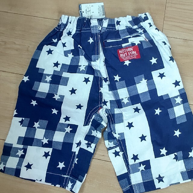 BREEZE(ブリーズ)の【新品】size120/BREEZE チェックスター柄ハーフパンツ キッズ/ベビー/マタニティのキッズ服男の子用(90cm~)(パンツ/スパッツ)の商品写真