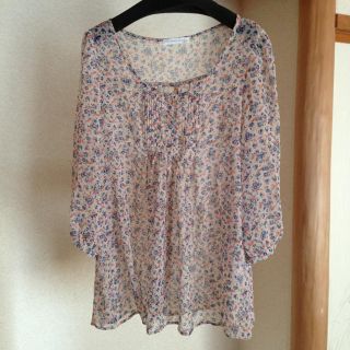 ローリーズファーム(LOWRYS FARM)の小花柄シフォンブラウス(シャツ/ブラウス(長袖/七分))