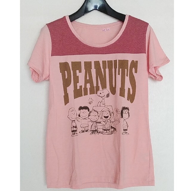 PEANUTS(ピーナッツ)のユニクロ　ピーナッツ　スヌーピー　Tシャツ　L レディースのトップス(Tシャツ(半袖/袖なし))の商品写真