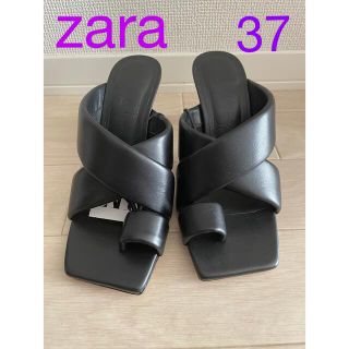 ザラ(ZARA)の新品 タグ付き ZARA サンダル 37 ザラ ヒールサンダル 黒(サンダル)