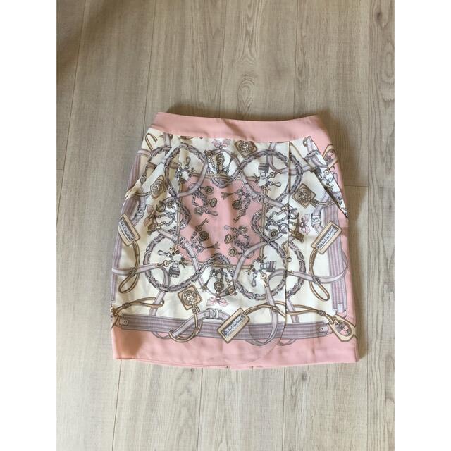 LAISSE PASSE(レッセパッセ)のレッセパッセ♡スカーフ柄スカート♡ピンク系 レディースのスカート(ひざ丈スカート)の商品写真