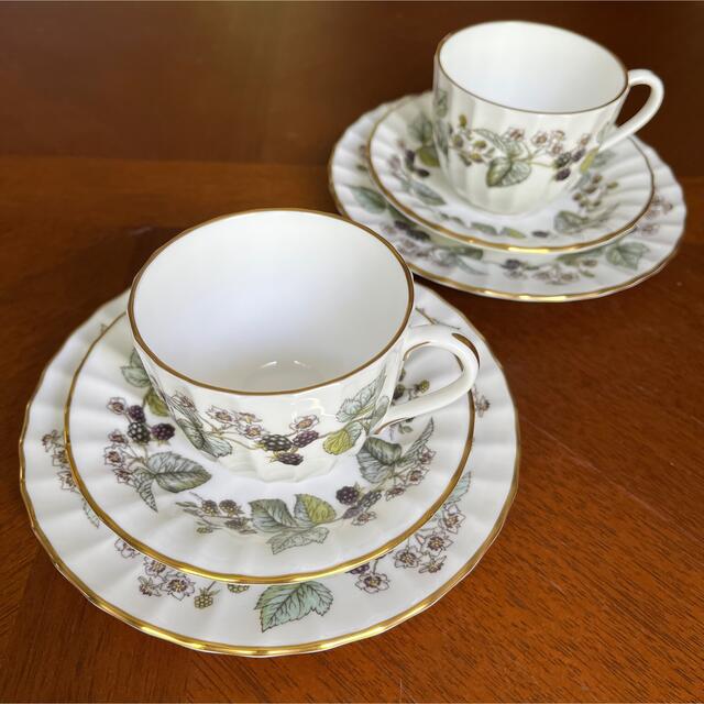 Royal Worcester(ロイヤルウースター)の【美品】ロイヤルウースター★ラヴィニア★デミタスC/Sトリオ　ペア インテリア/住まい/日用品のキッチン/食器(食器)の商品写真