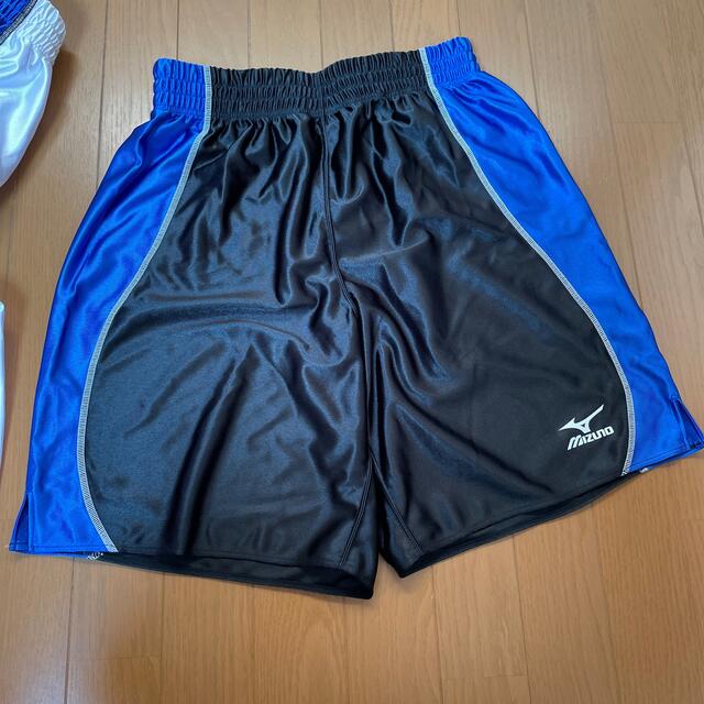 MIZUNO(ミズノ)のミズノ　サッカーパンツ2枚 スポーツ/アウトドアのサッカー/フットサル(ウェア)の商品写真