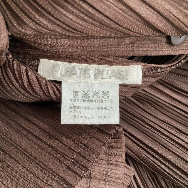 PLEATS PLEASE ISSEY MIYAKE(プリーツプリーズイッセイミヤケ)の美品　プリーツプリーズ　ノースリーブシャツ　ブラウス　ジレ　ベスト　サイズ3 レディースのトップス(シャツ/ブラウス(半袖/袖なし))の商品写真