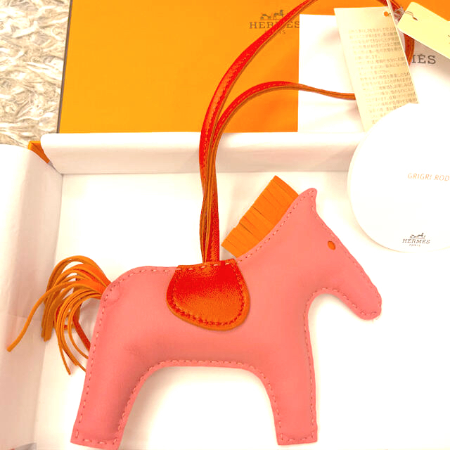 レア】【正規品】新品未使用 エルメス ロデオ MM ローズアザレ