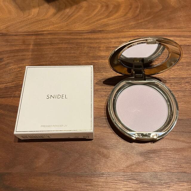 SNIDEL(スナイデル)のSNIDEL プレストパウダー　UV 00 Lavender コスメ/美容のベースメイク/化粧品(フェイスパウダー)の商品写真