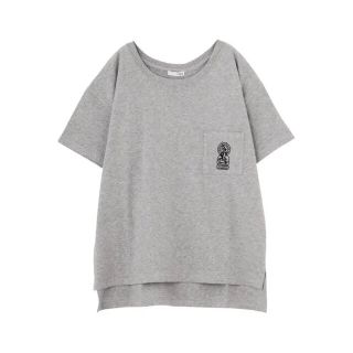 ジェイダ(GYDA)のGYDA SK8BUNNYポケットTシャツ　トップス　ウサギ　バニー(Tシャツ(半袖/袖なし))