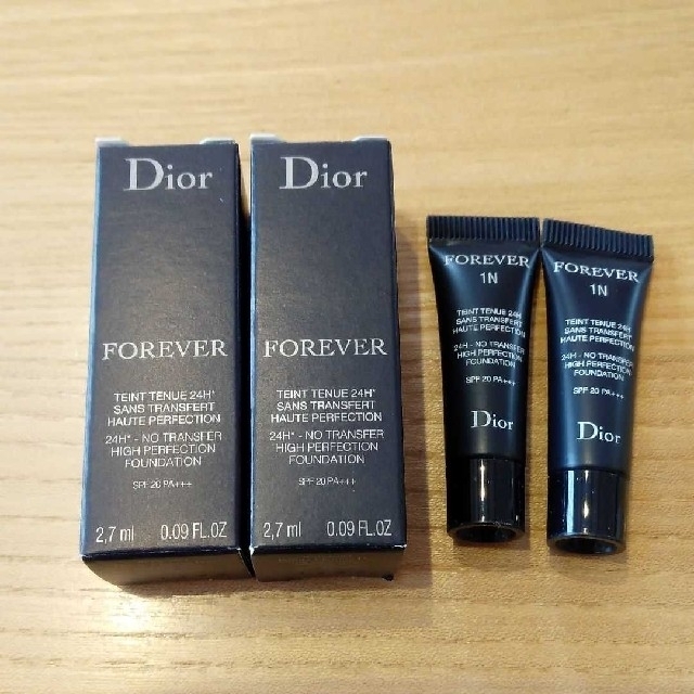 Dior(ディオール)のディオールスキンフォーエヴァーフルイド マット  #1N　2.7ml 2個 コスメ/美容のベースメイク/化粧品(ファンデーション)の商品写真