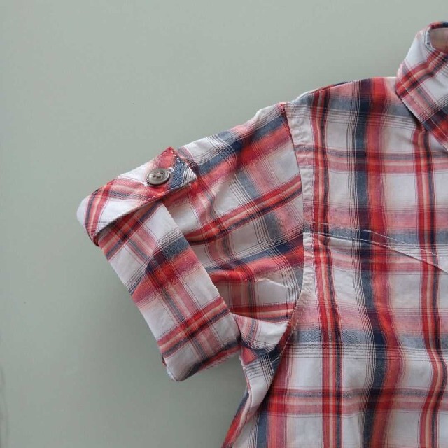 a.v.v(アーヴェヴェ)の100センチ　チェックシャツ キッズ/ベビー/マタニティのキッズ服男の子用(90cm~)(ブラウス)の商品写真