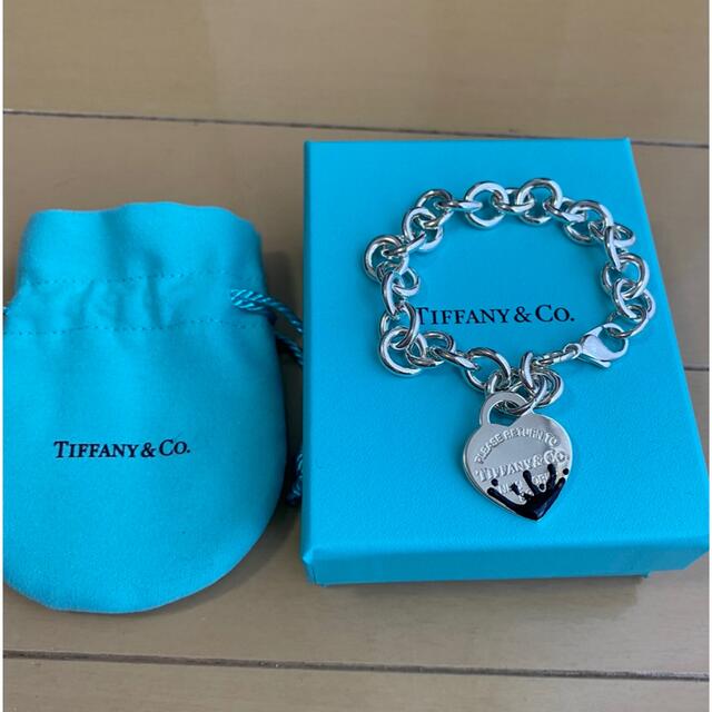 Tiffany & Co.(ティファニー)のTiffany&Co リターントゥティファニーブレスット【kuma様専用】 レディースのアクセサリー(ブレスレット/バングル)の商品写真